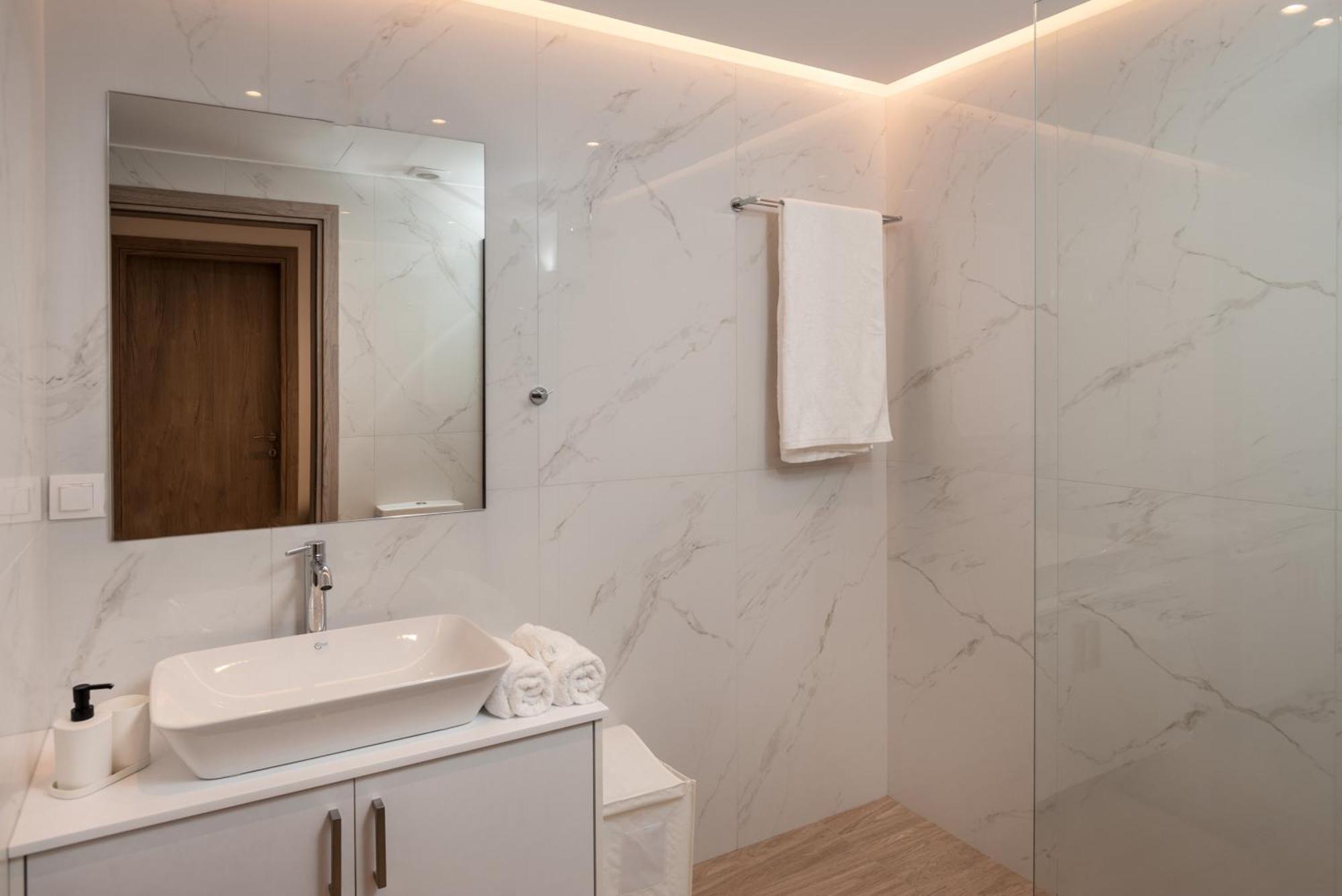 Thyme Sea View Apartments By 8Essentially Souda Exterior photo